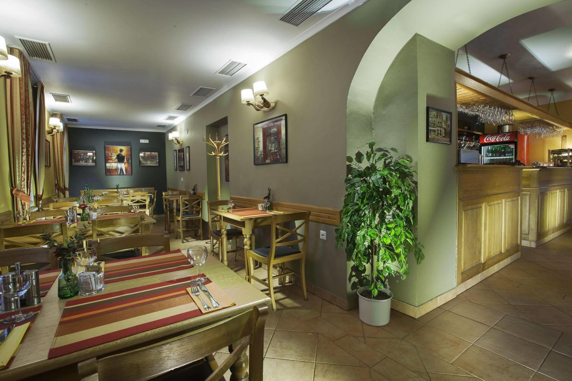 Pod Vezi Hotel 4*